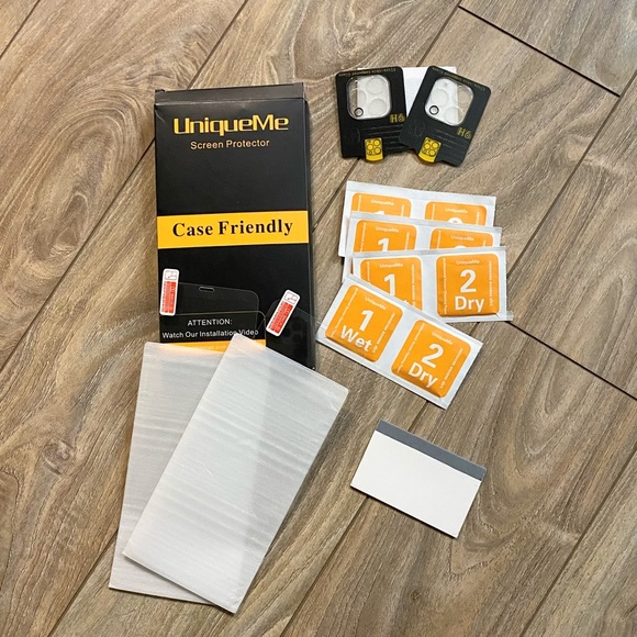 UniqueMe iPhone 11 Pro Max 2 Screen Protector 2 Camera Lens Protector - Picture 8 of 9